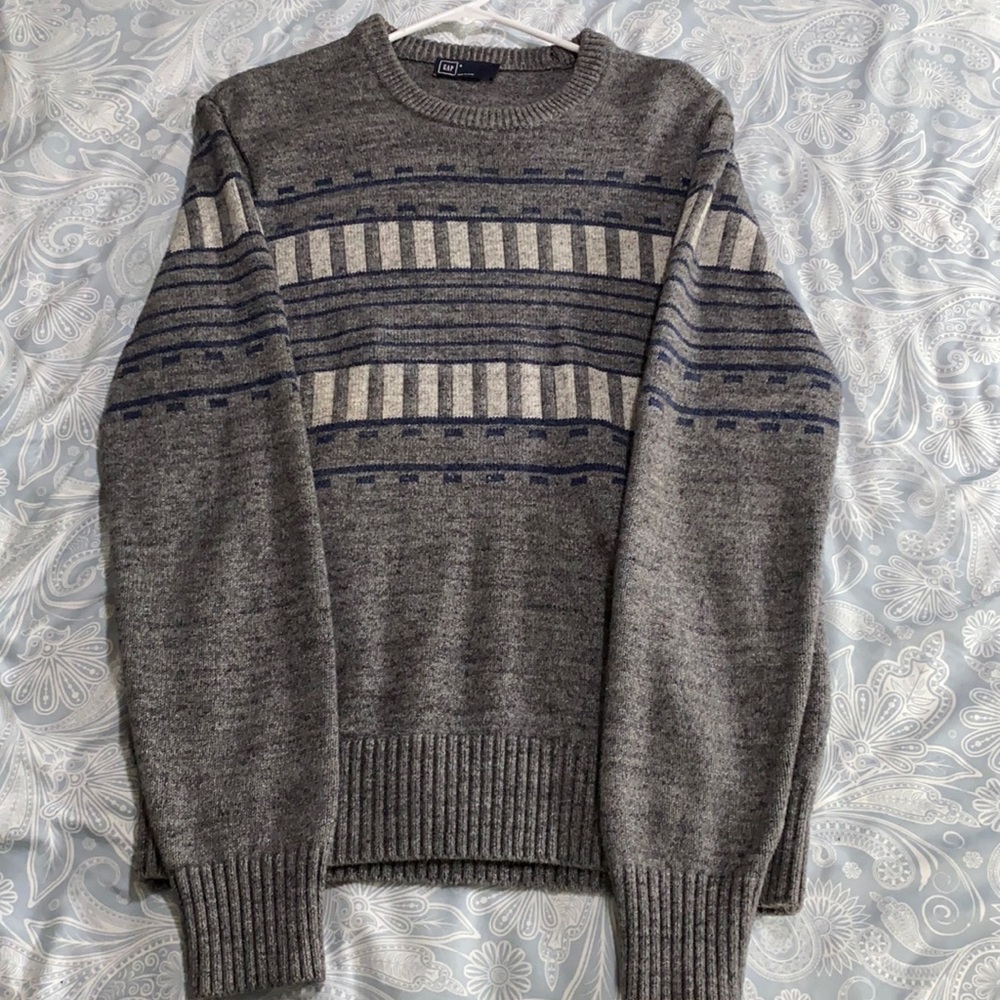Size Small Gap Sweater